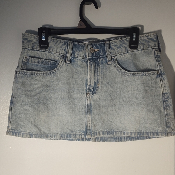 Light Blue Denim Skirt With Built In Shorts Size 28 #623 - Picture 1 of 3